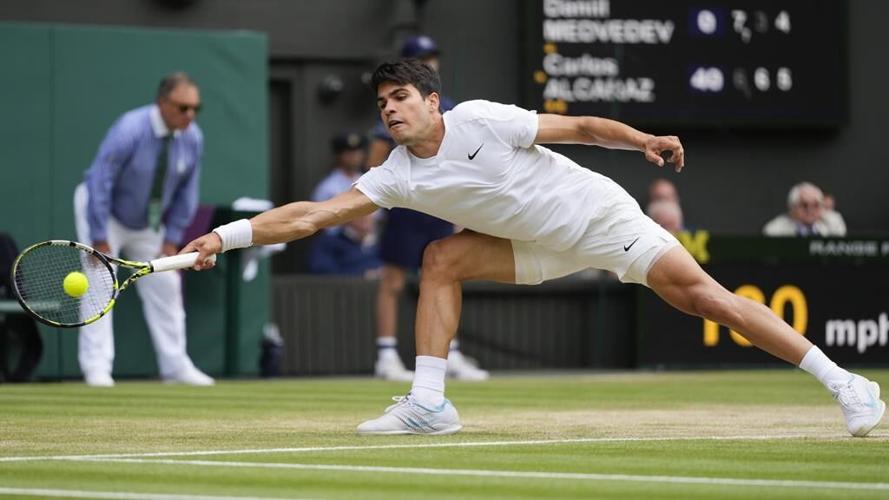 Defending champion Carlos Alcaraz beats Daniil Medvedev to return to the Wimbledon final