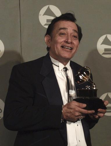 Flaco Jimenez, Texas accordionist who expanded popularity of conjunto and Tejano music, dies at 86