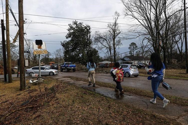 Tornado hits Selma, Alabama; 9 deaths reported across South