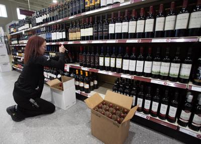 Manitoba surpasses goal of U.S.-made liquor sales with $2.6M donation to charities