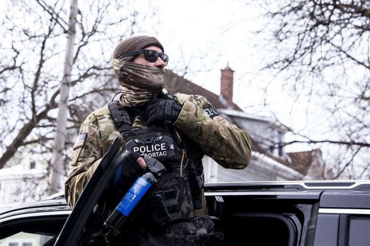 Photo-Gallery-US-Minneapolis-Protests 24