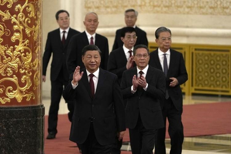 China's Xi expands powers, promotes allies