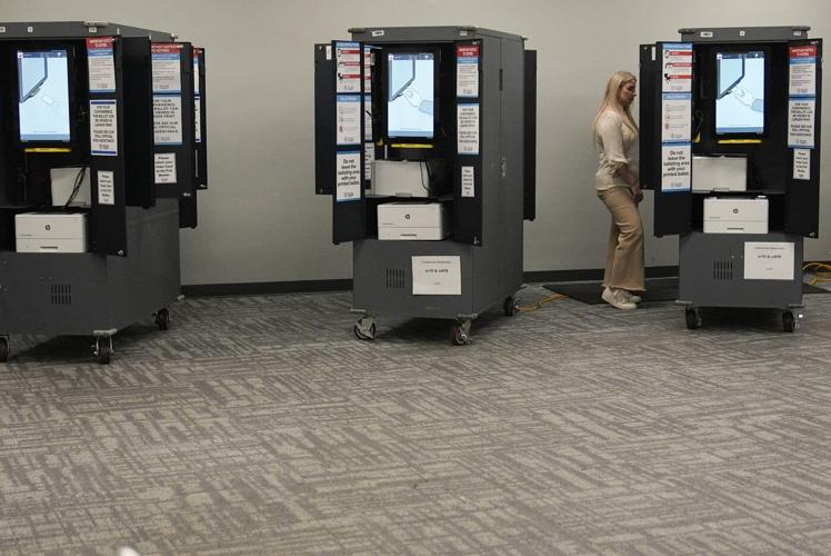 The Latest: Trump planning for Putin-Zelenskyy meeting while affirming security guarantees