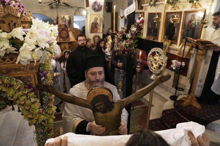 PHOTO COLLECTION: Holy Week Around the World