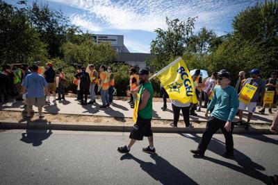 Strike deadline passes for B.C. public service staff