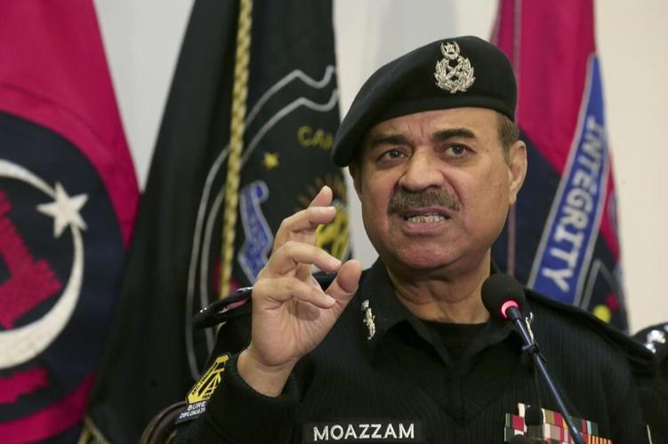 Militant who killed 101 at Pakistan mosque wore uniform