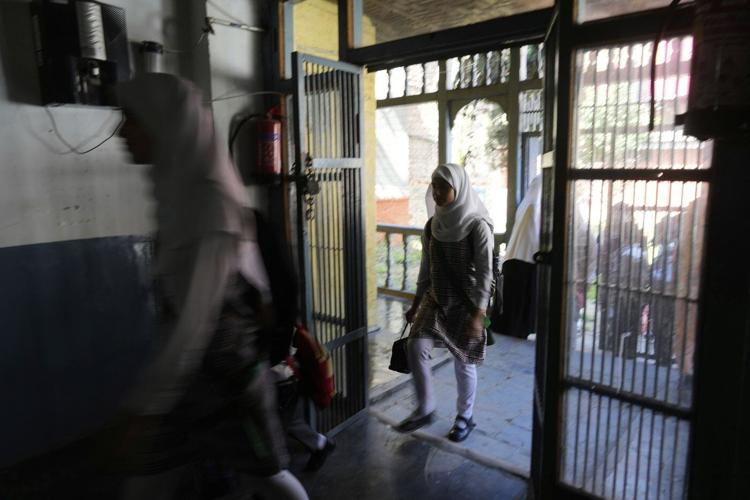 PHOTO COLLECTION: India Pakistan School Reopening