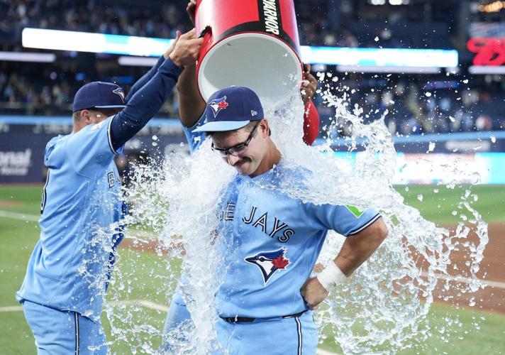 Blue Jays come back for 4-3 win over Dodgers to end six-game losing streak