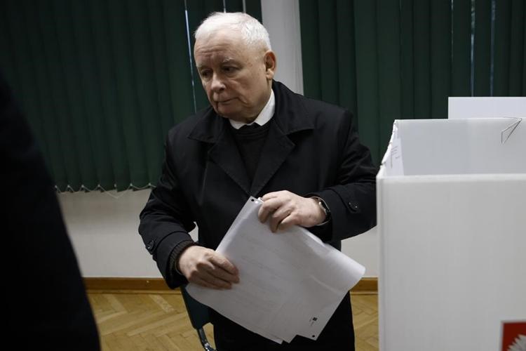 Polish election marks huge win for Donald Tusk as ruling conservatives lose to centrist coalition