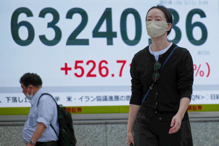 Asian shares are mixed and oil jumps 4% after Trump rejects Iran's response to ceasefire proposal