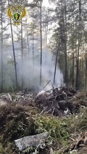 Passenger plane crashes in Russia's Far East, killing all 48 people on board, officials say