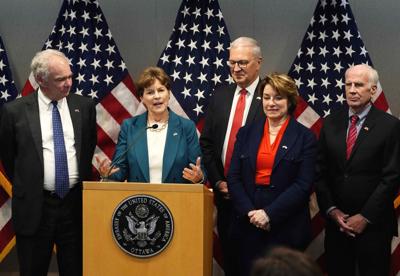 In Ottawa, U.S. senators push trade, Canadian tourism to their states