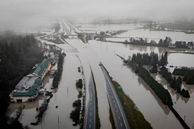 Highway 1 out of Abbotsford reopened in both directions after flood-related closure