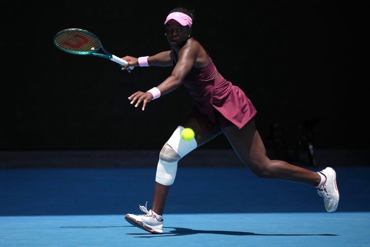 Top-ranked Sabalenka ends Mboko's singles run in fourth round at Australian Open