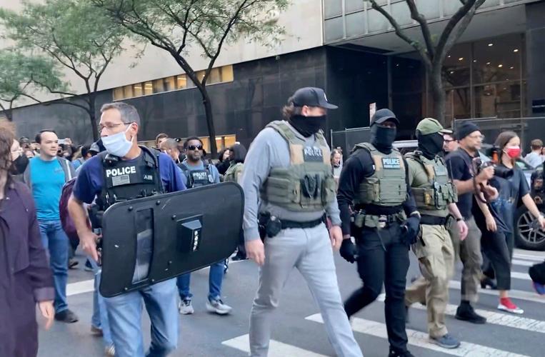 Immigration agents conducting sweep on NYC's famed Canal Street confronted by protesters