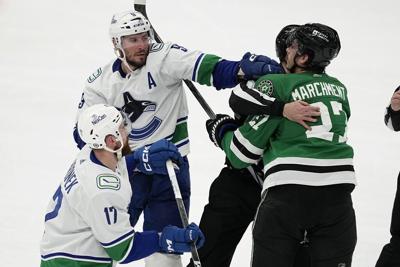 Duchene scores with 9.2 seconds left in OT lifting Stars past Canucks 4-3