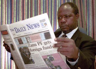 Zimbabwe mourns veteran journalist and critic who challenged state media hegemony