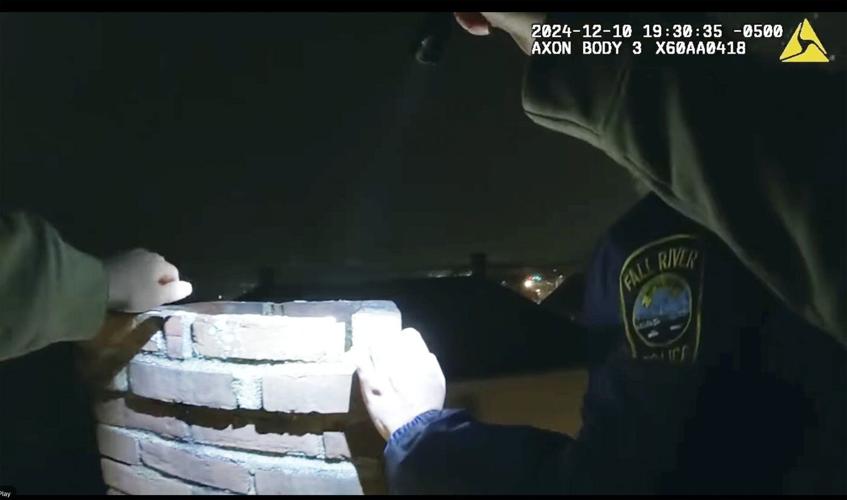 Ho ho, oh no: Man sought by police goes down chimney and gets stuck