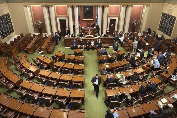 Democrats end boycott of Minnesota House after agreeing to power-sharing deal with GOP