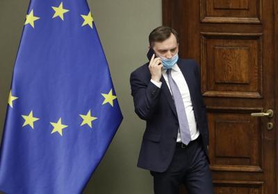 Poland's divisive justice minister survives confidence vote