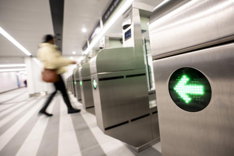 'Truly incredible': Commuters impressed with new branch of Montreal's rail network