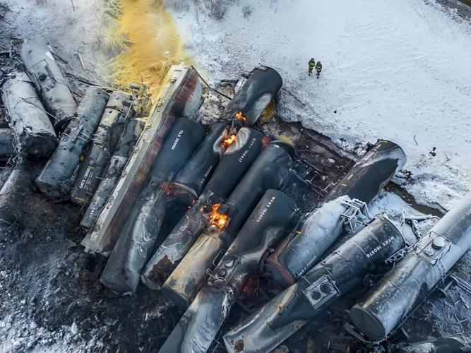 Minnesota derailment spills ethanol, prompts evacuations