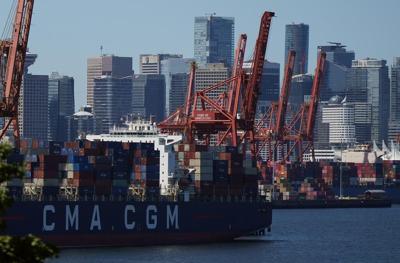 Ottawa lance un examen sur le conflit de travail dans les ports de la C.-B.