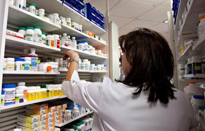 Ontario pharmacists can prescribe for 13 common ailments as of Jan. 1
