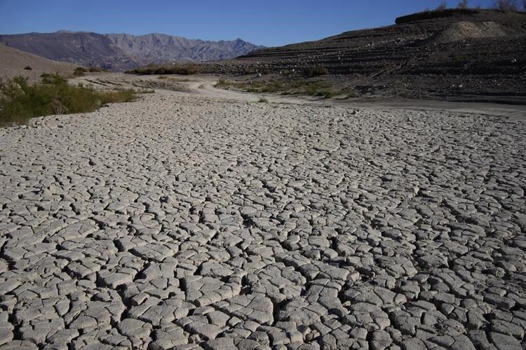 Scientists: Largest US reservoirs moving in right direction