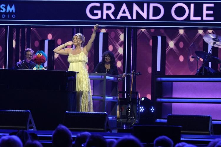 'Sesame Street' stars Elmo and Abby Cadabby sing and host in their Grand Ole Opry debut