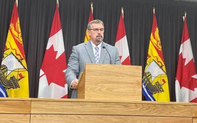 Le Nouveau-Brunswick menace de dissoudre les districts scolaires francophones