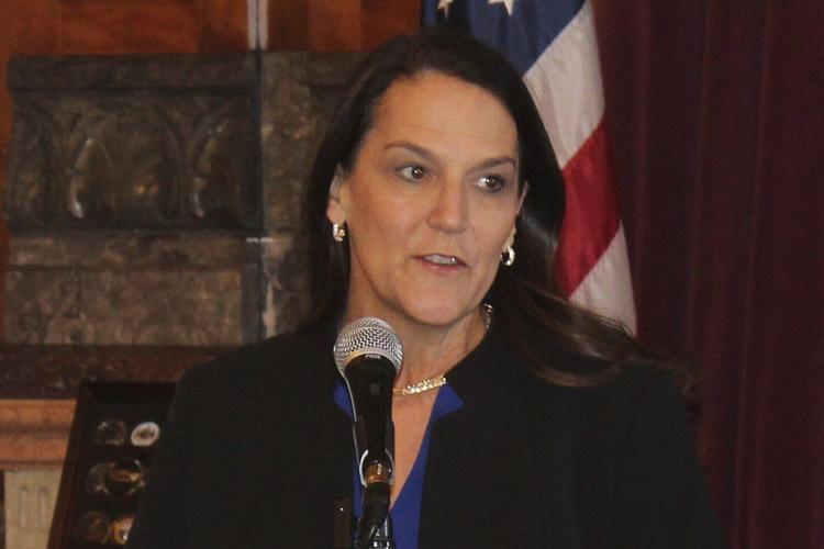 Iowa Gov. Kim Reynolds appoints state Sen. Chris Cournoyer as her new lieutenant governor