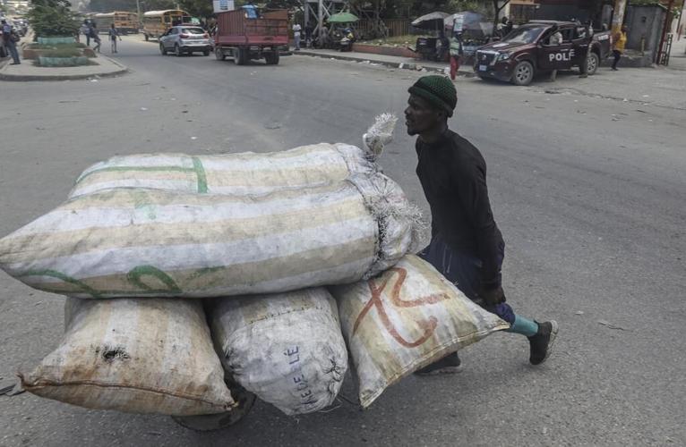 Haitian and Kenyan police try to oust gangs from a rough part of Haiti's capital
