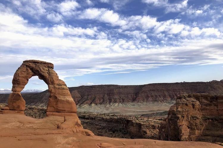 Texas man on trip to spread father's ashes dies of heat stroke in Utah's Arches ɫtv Park