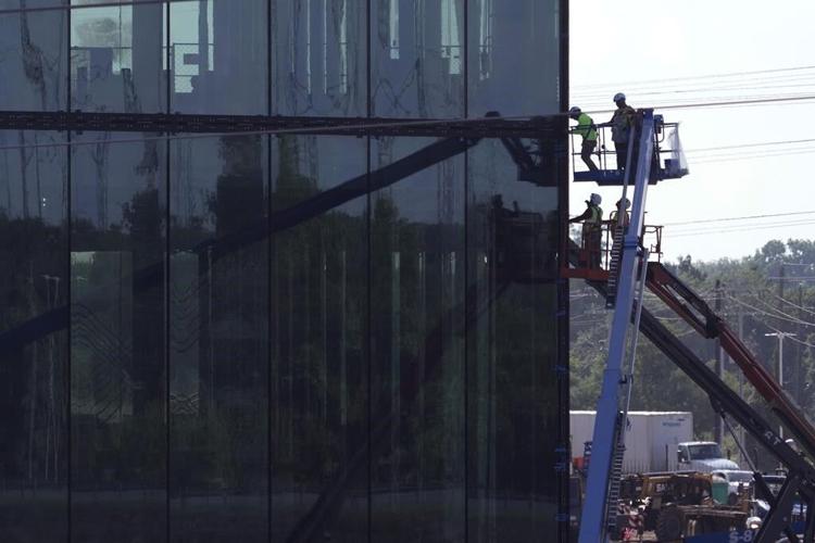 Elon Musk gets 77% approval from shareholders to get back his big, $44.9 billion Tesla pay package