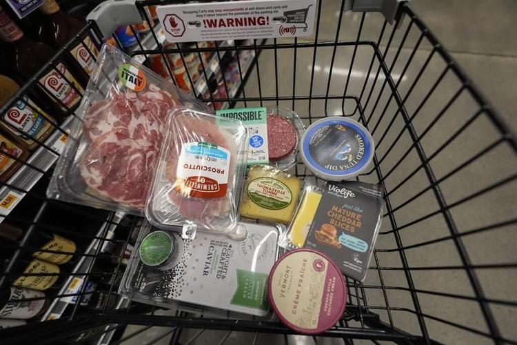 Earth Day: How one grocery shopper takes steps to avoid 'pointless plastic'