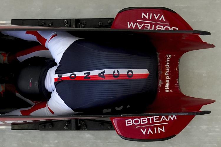 Germans hold 1-2-3 spots midway through 2-man world bobsled championship, with US in medal hunt