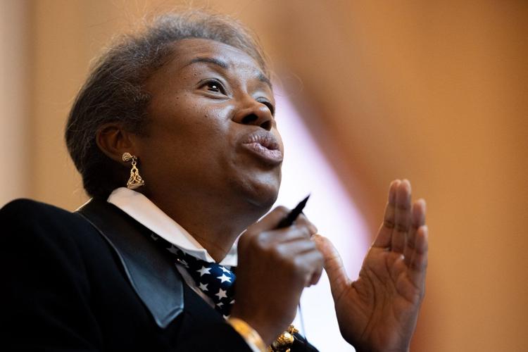 Obama rallies Virginia and New Jersey in weekend campaign push before Election Day