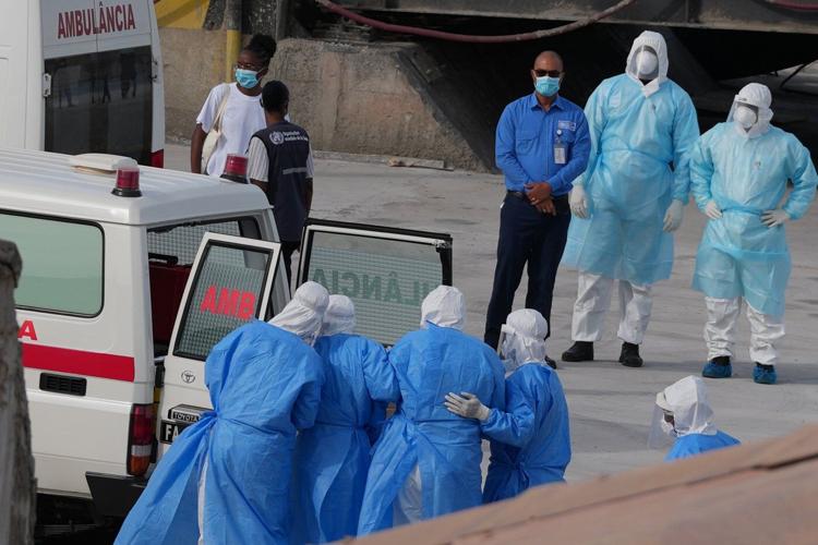 3 patients are being evacuated to Europe from cruise ship with hantavirus outbreak