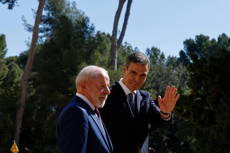 Brazil's Lula and Sánchez of Spain headline meetings of progressive leaders in Barcelona