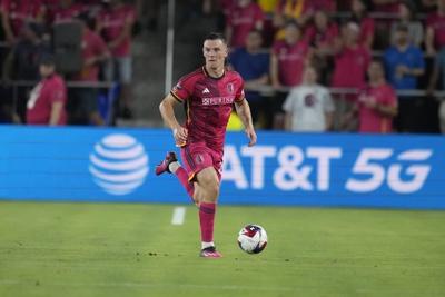 ɫtv defender Kyle Hiebert rewarded with new deal with St. Louis City FC