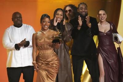 Victoria Monét wins best new artist at the Grammys