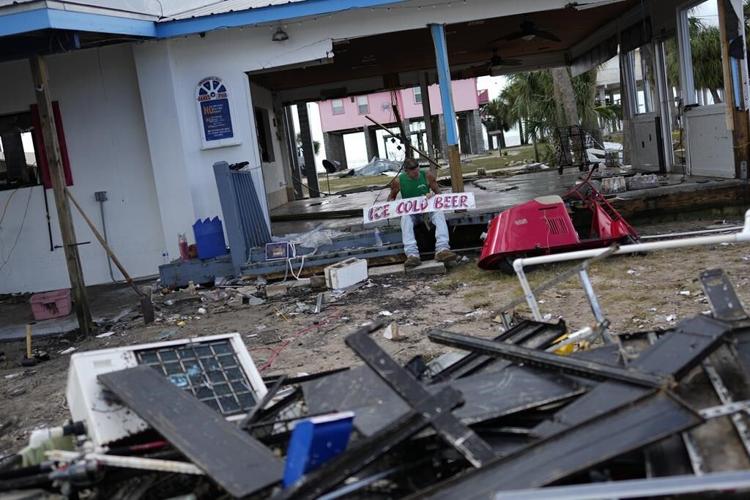 2 people charged with looting as residents worry about burglaries following Hurricane Idalia