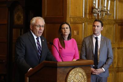 Arkansas requires parents' OK for children on social media