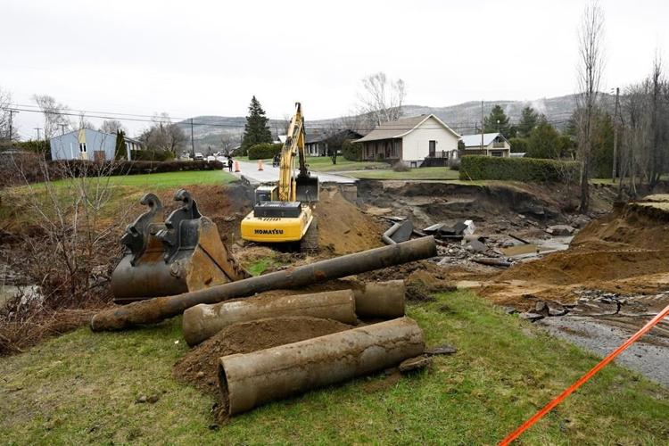 Quebec flooding: Body of one of two missing volunteer firefighters found