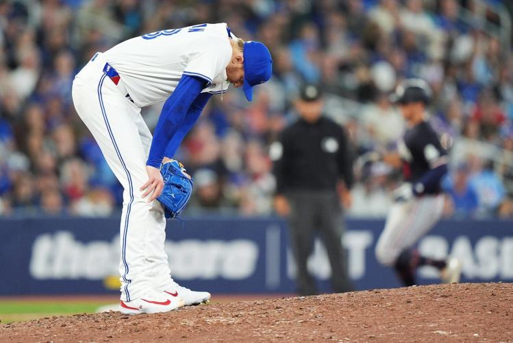 Jays closer Hoffman gives up two homers, blows save opportunity in 7-5 loss to Twins