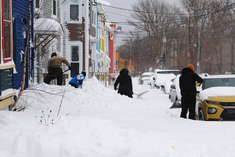Freezing rain on the way for Maritimes as Newfoundland and Labrador digs out