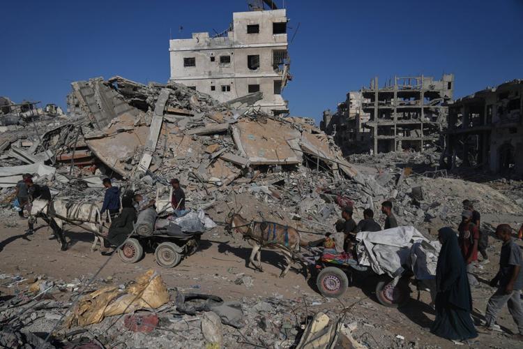 Photos show Gaza’s destruction as families return to what's left of their homes