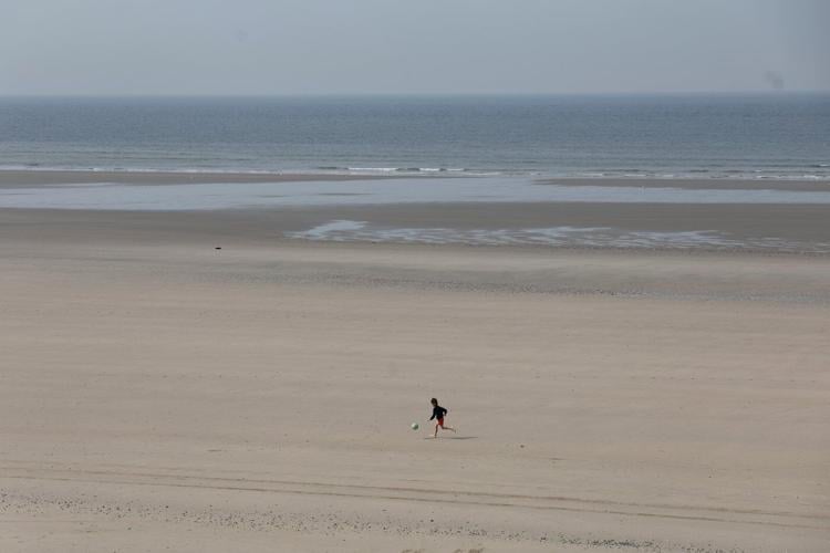 Suspect arrested in England after 4 die in failed channel crossing from France to UK