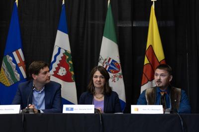 Western premiers meet in Yellowknife to talk trade, energy and Arctic security